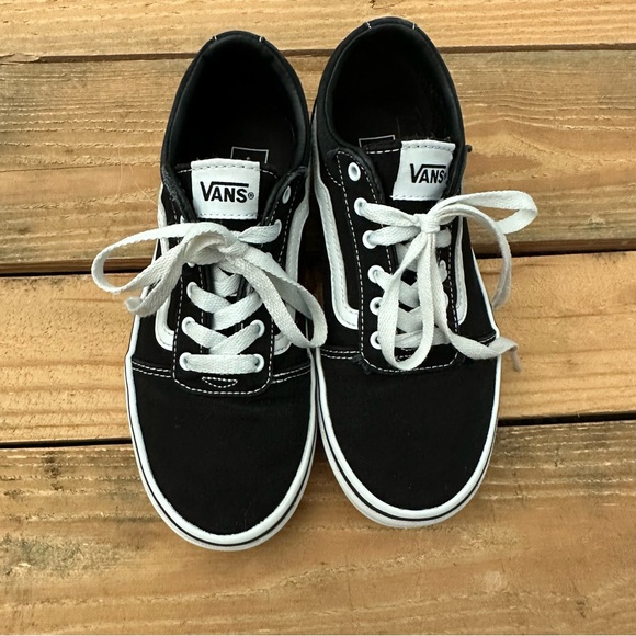 Off the Wall Vans size 4 - Picture 1 of 6
